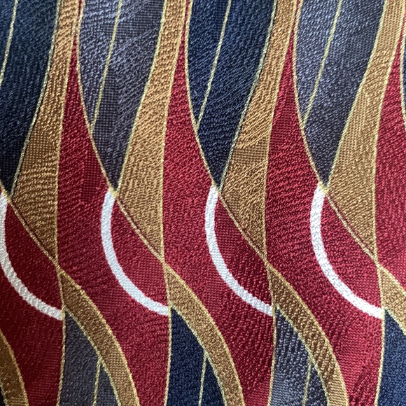 Mens Monsieur Givenchy Red Blue Gold Patterned Silk Tie Excellent Condition - Picture 6 of 6